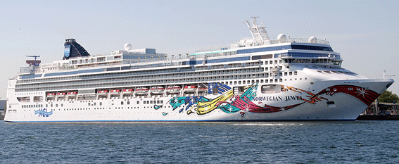 norwegian-jewel_rostock-warnemuende